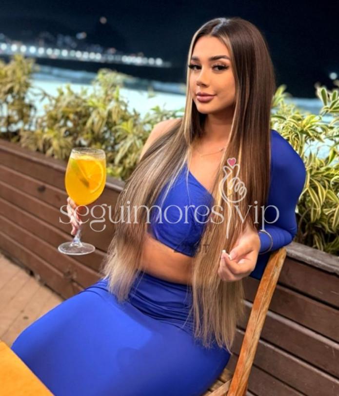 Nicolly em Rio de Janeiro - Rio de Janeiro — ensaio elegante (foto 2 de 6)